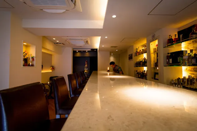 3rd AVE. BAR / サードアベニューバー