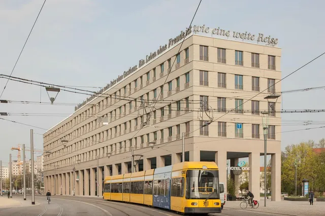 Hotel Motel One Dresden am Zwinger