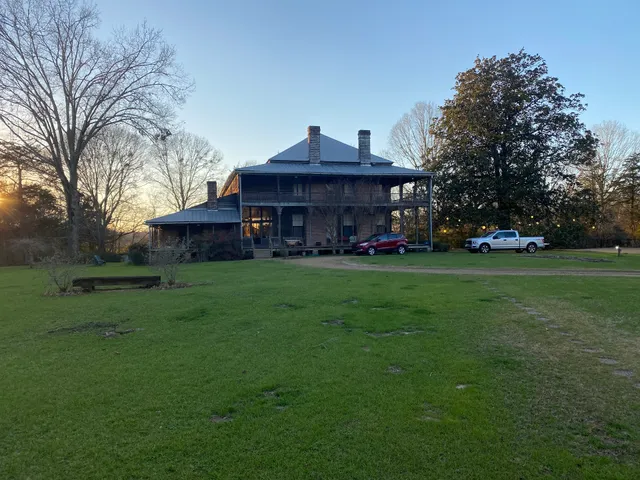 Mamie's Cottage Bed and Breakfast at the Dupree House