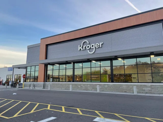 Lincoln Shopping Center