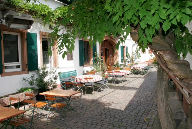 Weingut, Weinstube und Hotel Felix Waldkirch