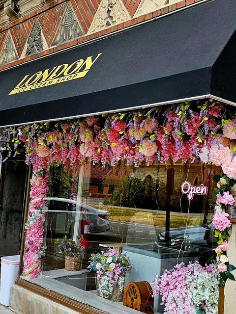 London Ice Cream Shop