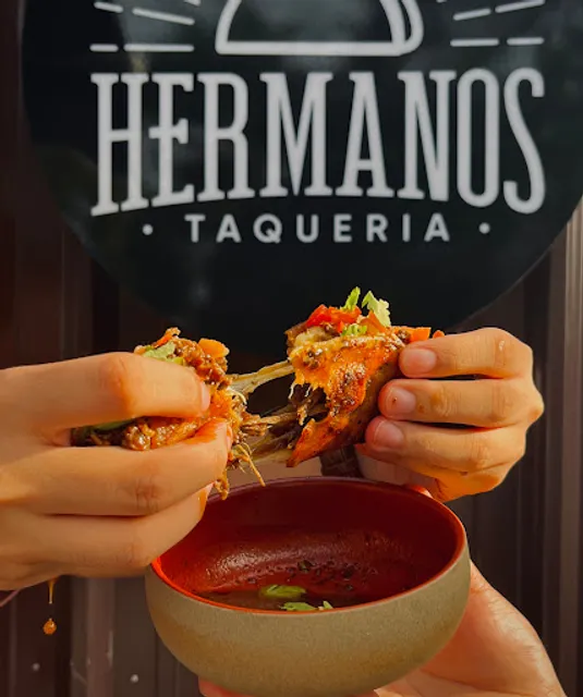 Hermanos Taqueria