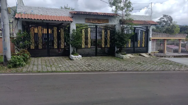 Alojamiento El Jardín Aeropuerto