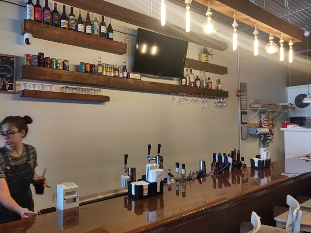 Noffy's Sandwich Shop & Pub