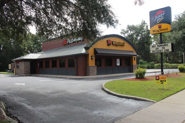 Pizza Hut