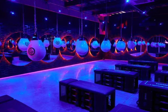 Action Black Viva Envigado