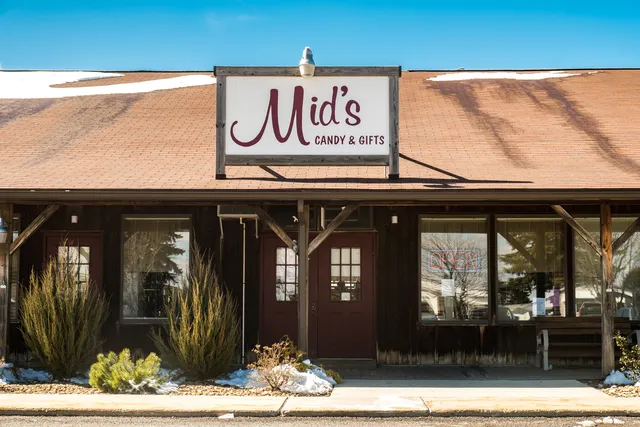 Mid's Candy & Gifts