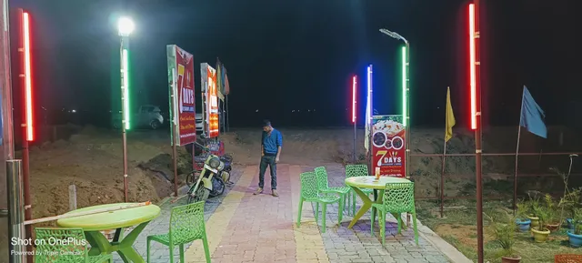 7 Days Restaurant & Hotel