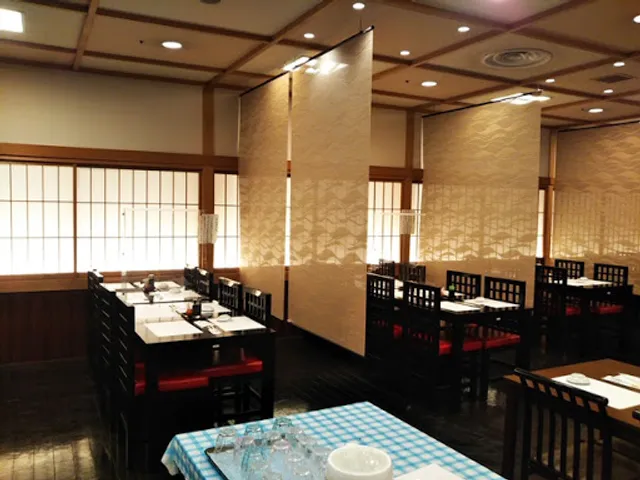 御食事処 大漁市場