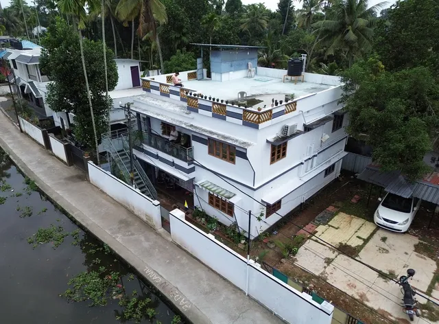 Paddy N Canal Homestay