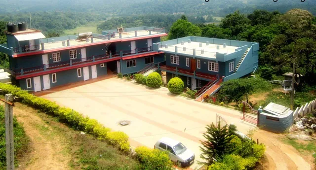 La Flora Aalaya Chinmayee Resort