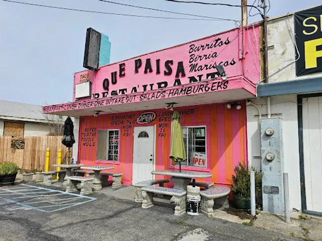 Que Paisa Restaraunt