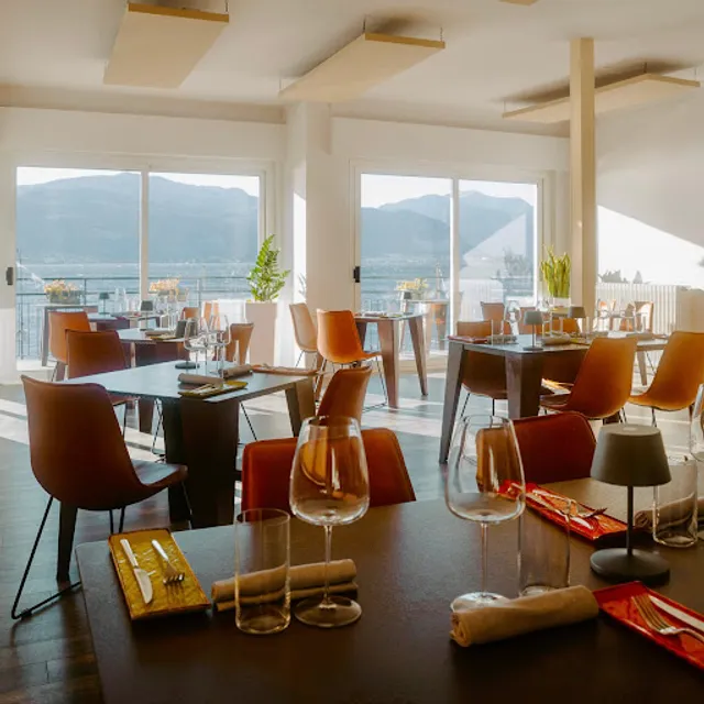 La Dama del Porto - Ristorante e Camere