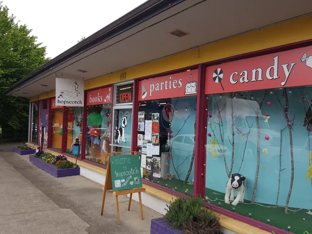 Hopscotch & Lollipops