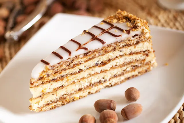 Saltie Dog - Coffee & Crêpes