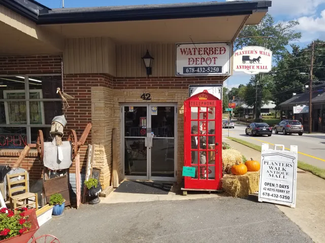 Planter's Walk Antique Mall
