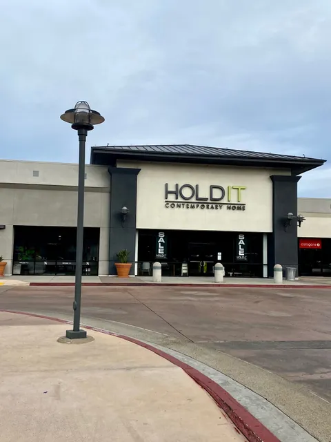 Hold It Contemporary Home