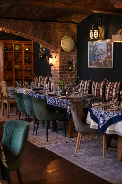 Staré Tbilisi gruzínská restaurace (Old Tbilisi Georgian Restaurant)