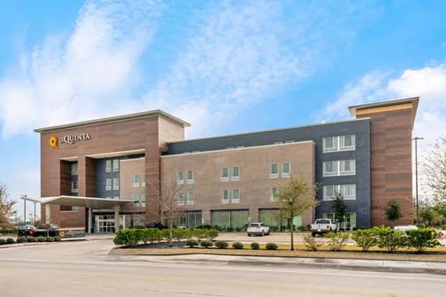 La Quinta Inn & Suites by Wyndham College Station South