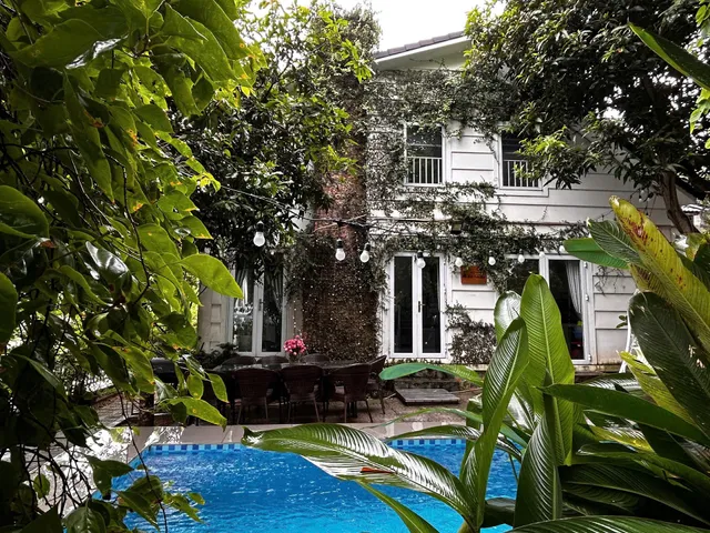 La Senlis Villa, Biệt thự kiểu Pháp