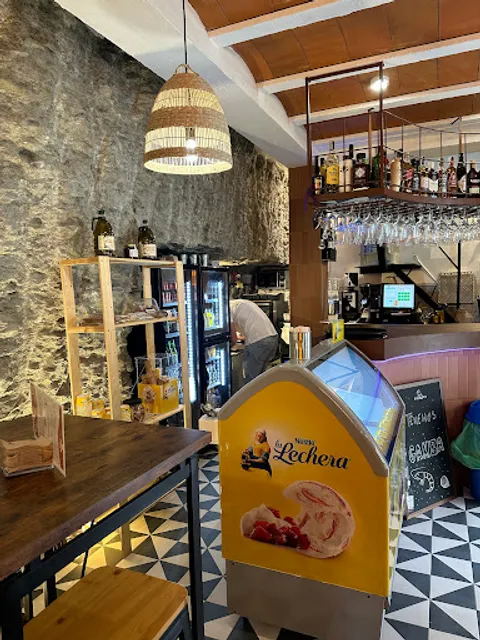 Terracota - Breakfast · Beers · Drinks