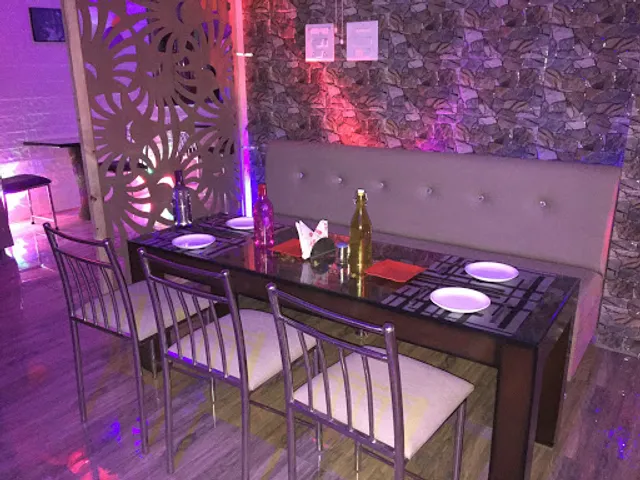 Meet Heights restaurant