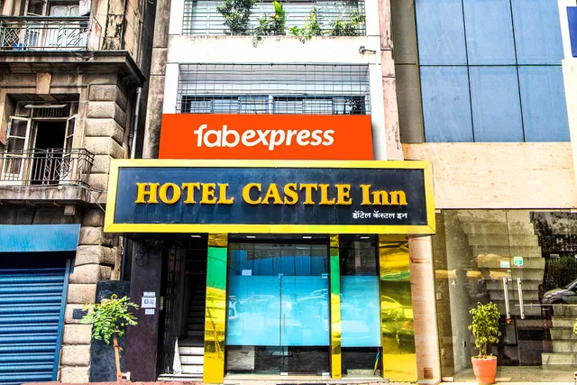 FabExpress Castle Inn