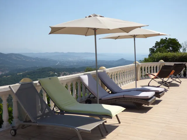 Chambre d'hôtes vue mer l'Estérel panoramique petit déjeuner inclus meilleur prix sur notre site web