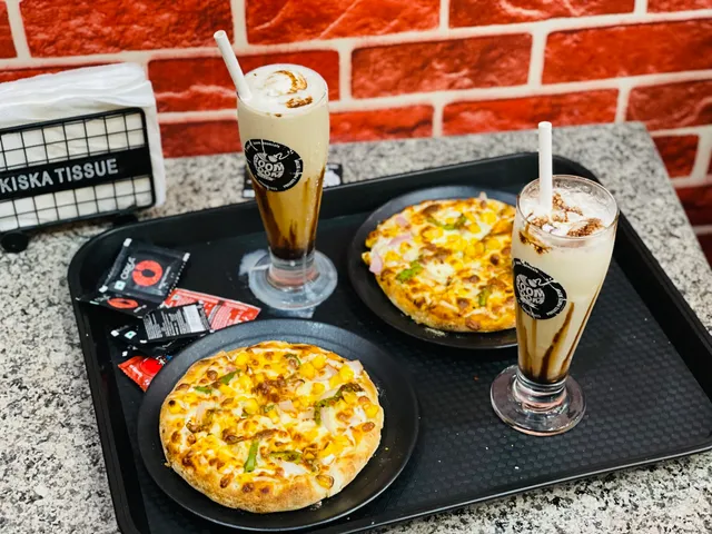 Boom Boom Cafe & Properties By Vishal Mangat