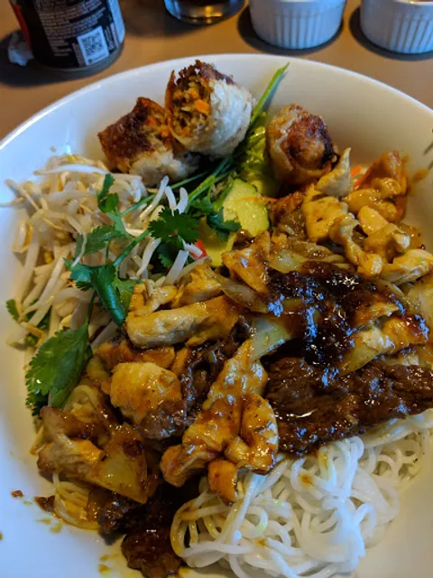 Manola's Thai