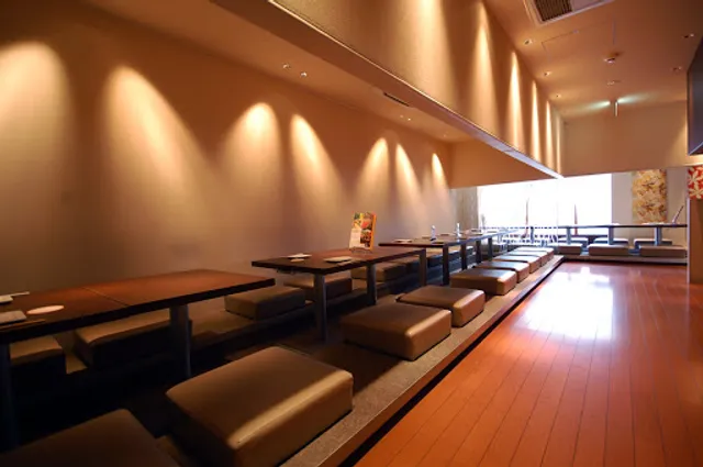 名物 商標登録 豚鉄鍋とうまいもの居酒屋 菜々や 岡本店