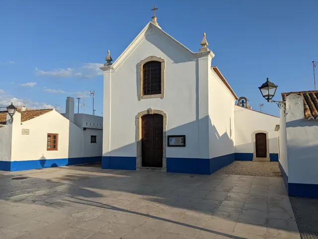 Ahoy Porto Covo Hostel