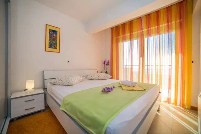 Apartments Milan 3525