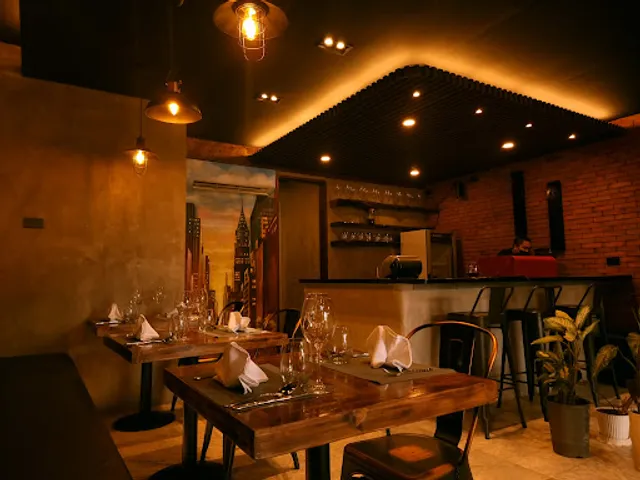 Reef Café Puerto Princesa