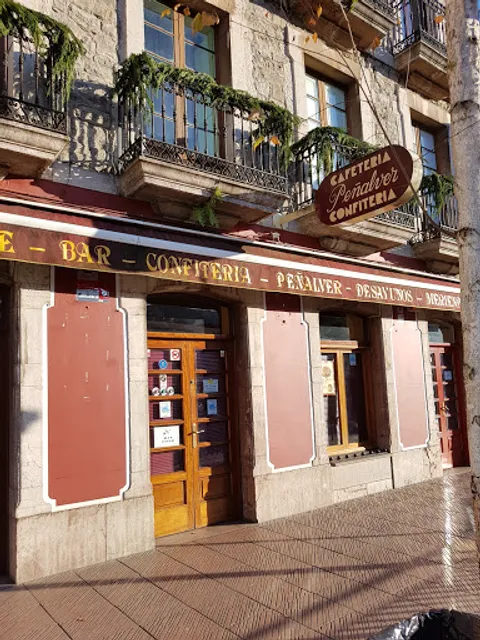 Confiteria Cafetería Peñalver