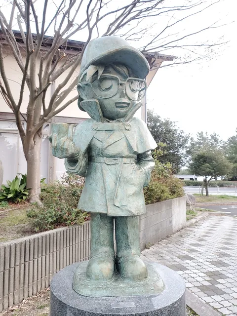 名探偵コナン像