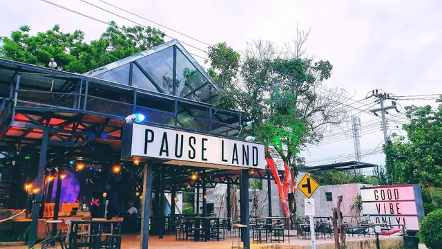 PAUSE Resort, Koh LAN