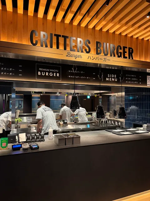 CRITTERS BURGER UMEDA