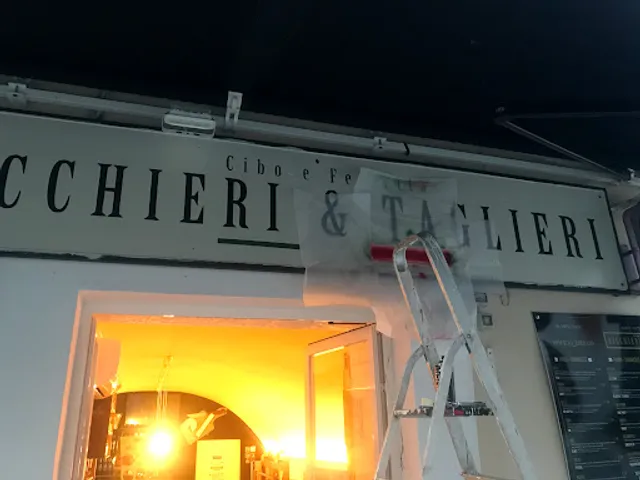 BICCHIERI & TAGLIERI- CUCINA URBANA-OPIFICIO BIRRAIO