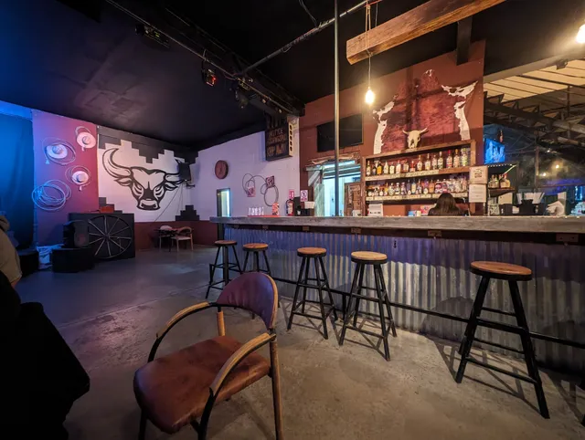 Zays Western Bar & Grill