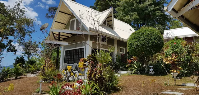 Evergreen Bayview Bungalows