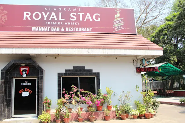 Mannat Restaurant & Bar