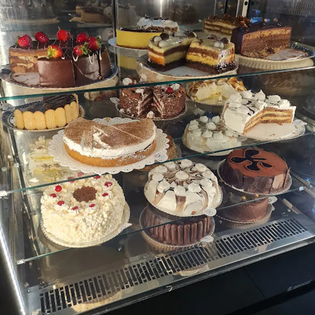 Torteria Di Lorenza Lago Sul