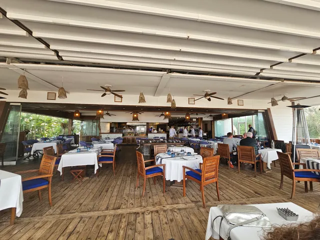 Barberousse Beach Club