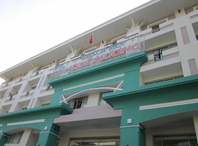 Que Huong Hotel