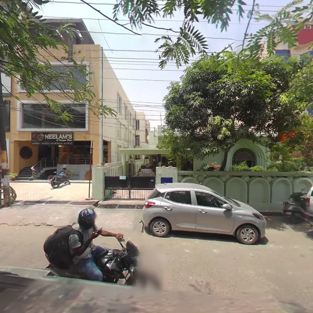 OYO Flagship 83093 Hotel Shiva Inn