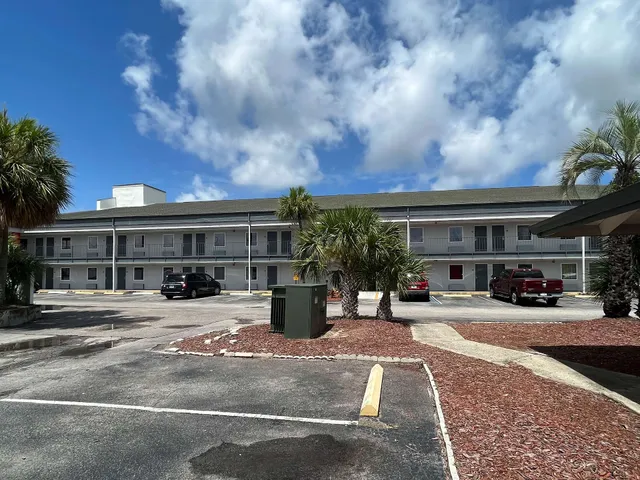 Motel 6 New Port Richey, FL
