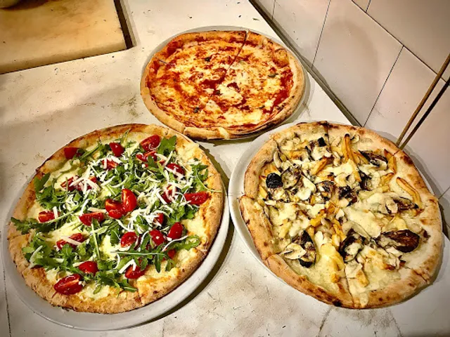 FRIEND'S PIZZERIA & KEBAB