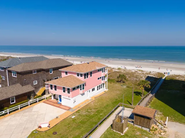 11 North a Luxury Vacation House